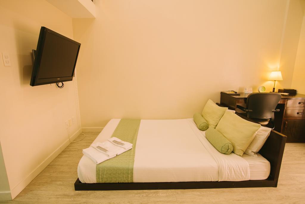 Subic Coco Hotel Olongapo Quarto foto
